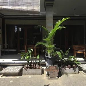 Rumah Ary & Ubud