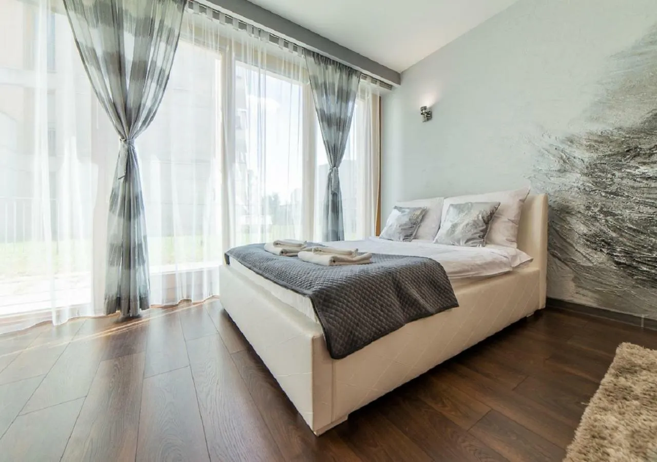 Ar Apartments - Angel Center Krakow 0*,  Poland